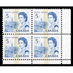 canada stamp 458p ii queen elizabeth ii fishing village 5 1967 CB LR