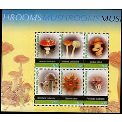 papouasie nouvelle guinee stamp 1180 mushrooms 2005