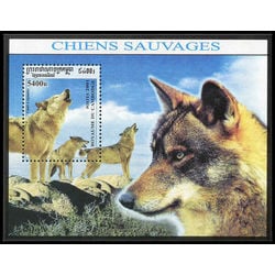 cambodia stamp 2149 wolves and foxes 2001