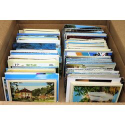 1200 post cards mostly canada and usa
