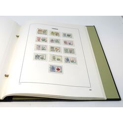 mint and used canada collection in stanley gibbons album